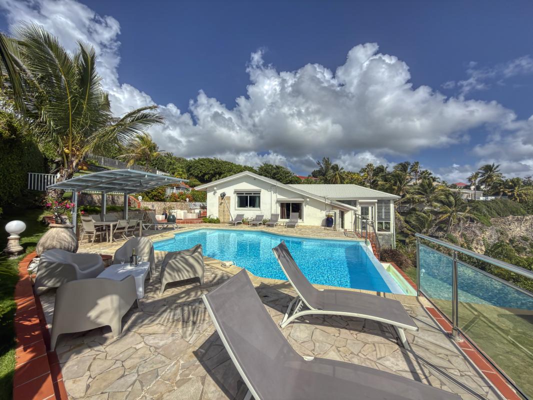9.Location Villa piscine vue mer Ste Anne Guadeloupe_Terrasse Vue mer